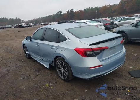 2022 Honda Civic Touring z USA, uszkodzony, nr VIN 2HGFE1F96NH300881